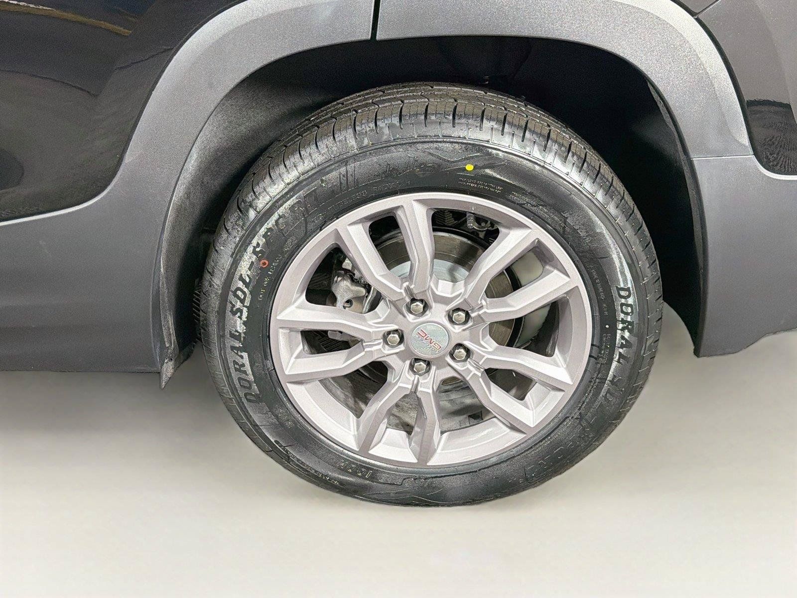 Used 2024 GMC Terrain SLT w/ Infotainment Package II AWD/4WD image 35