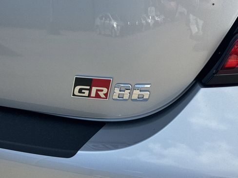 New 2025 Toyota GR86 Premium RWD image 33