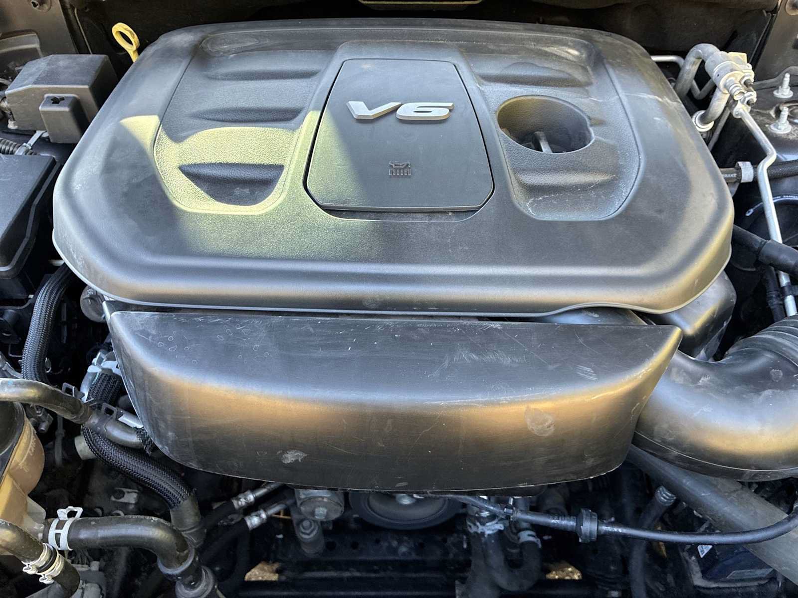 Used 2018 Jeep Grand Cherokee Altitude AWD/4WD image 17