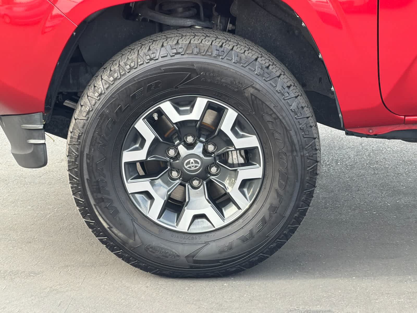 Used 2019 Toyota Tacoma SR w/ SR Convenience Package RWD image 28