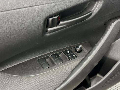 Used 2025 Toyota Corolla LE image 15