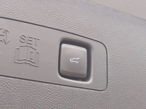 Used 2022 Lincoln Corsair Reserve w/ Luxury Package image 32