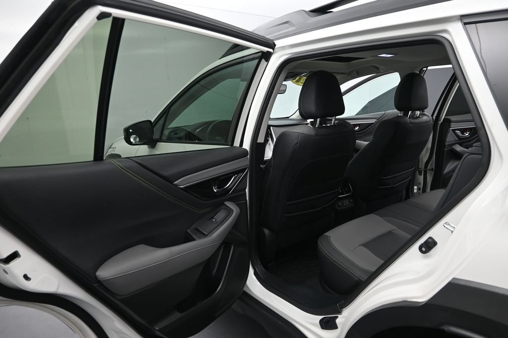 Used 2024 Subaru Outback Onyx Edition XT w/ Popular Package #2 AWD/4WD image 12