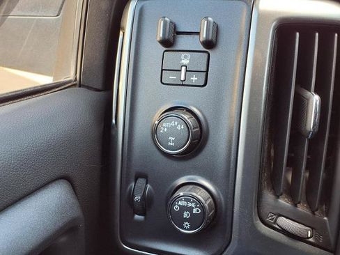 Used 2018 Chevrolet Silverado 1500 LT w/ Texas Edition AWD/4WD image 14