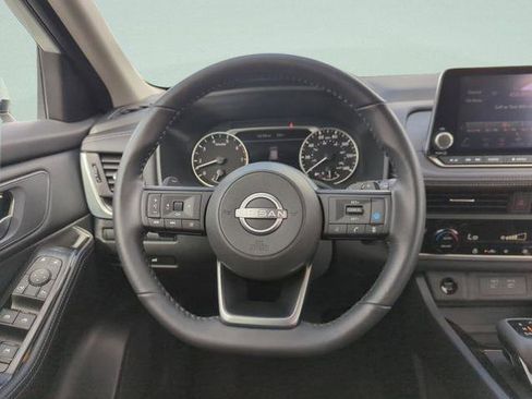 Certified 2024 Nissan Rogue SV w/ SV Premium Package image 26