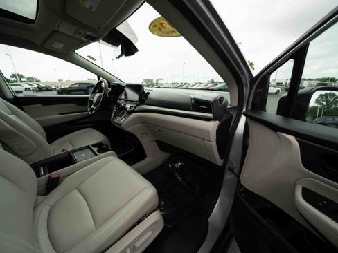 Used 2025 Honda Odyssey EX-L image 26