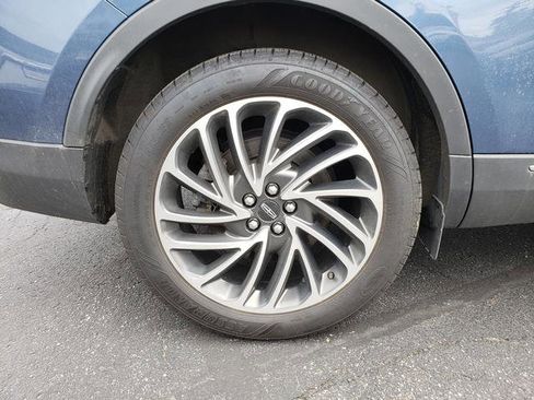 Used 2019 Lincoln Nautilus Reserve AWD/4WD image 9