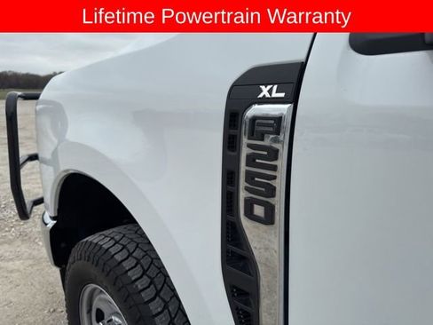 Used 2024 Ford F250 XL w/ FX4 Off-Road Package image 8