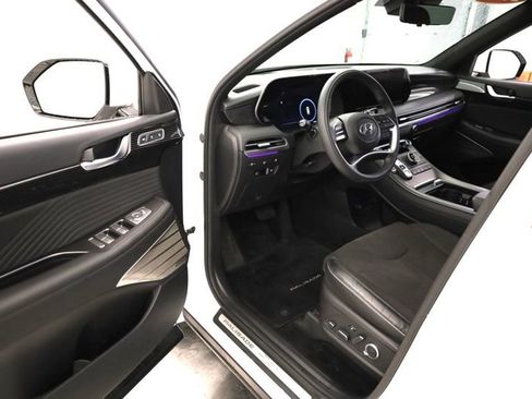Used 2025 Hyundai Palisade Calligraphy AWD/4WD image 9