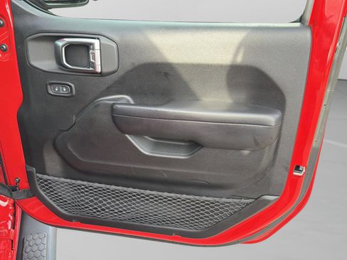 Used 2020 Jeep Wrangler Unlimited Sport image 31