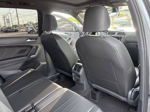 Used 2024 Volkswagen Tiguan SE R-Line image 34