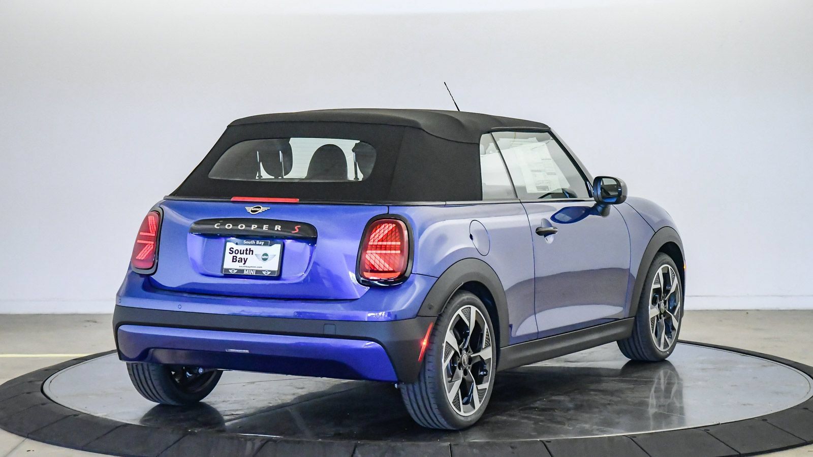 New 2026 MINI Cooper S FWD image 5