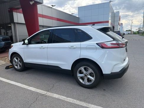 Used 2024 Ford Edge SE image 9