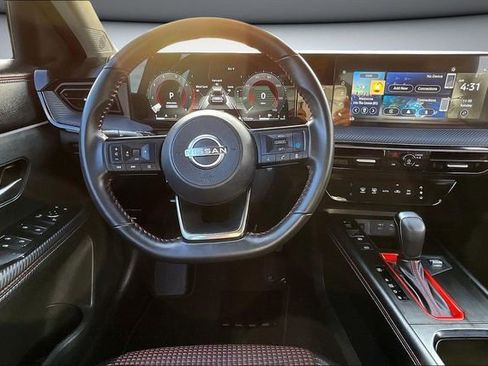 Certified 2025 Nissan Kicks SR image 8