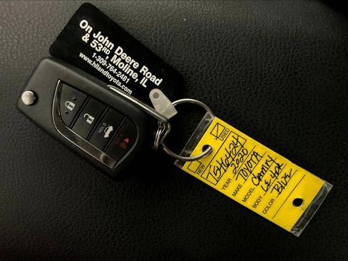 Certified 2020 Toyota Camry LE image 12