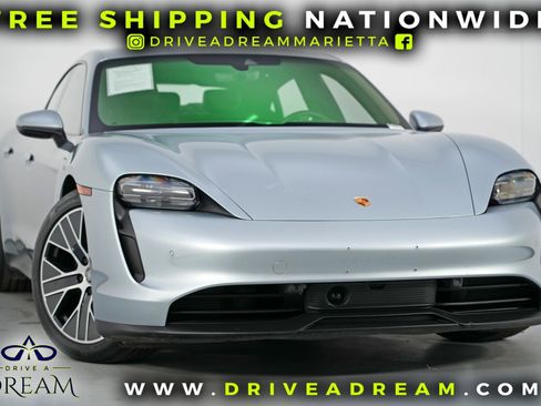 Used 2021 Porsche Taycan image 2