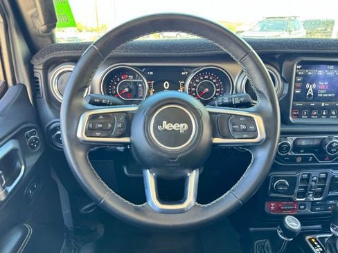 Used 2018 Jeep Wrangler Unlimited Rubicon AWD/4WD image 15