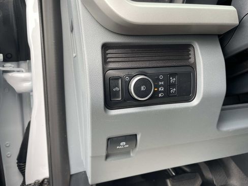 Used 2024 Ford F250 XL w/ XL Chrome Package image 18