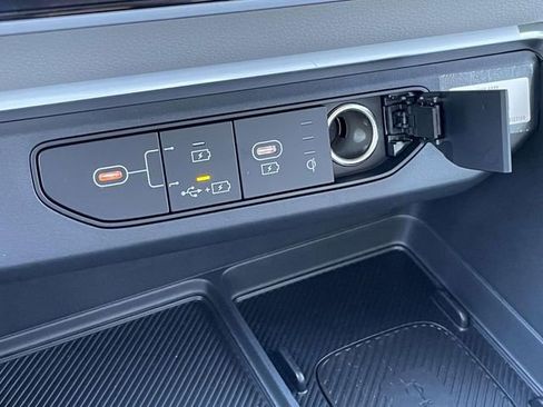 New 2026 Kia Carnival SX Prestige image 40