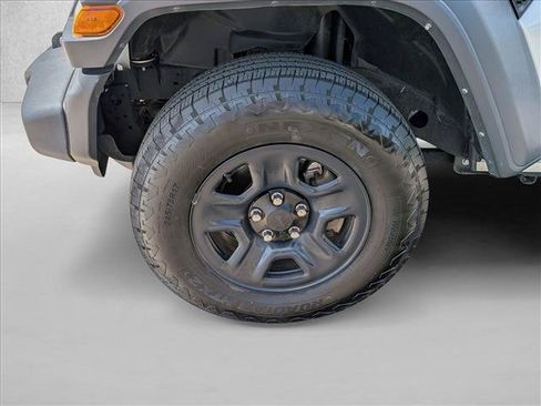 Used 2024 Jeep Wrangler Sport AWD/4WD image 21