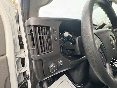Used 2019 Chevrolet Express 2500 w/ Driver Convenience Package image 20