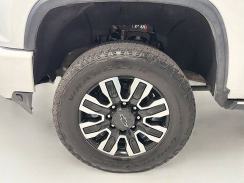 Used 2021 Chevrolet Silverado 2500 High Country w/ Z71 Off-Road Package image 26