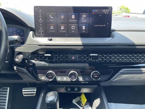 Used 2023 Honda Accord Sport image 9