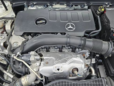 Used 2023 Mercedes-Benz CLA 250 image 21