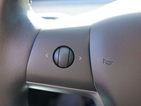 Used 2019 Tesla Model 3 Long Range image 35