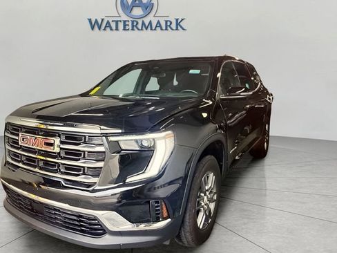 Used 2025 GMC Acadia Elevation FWD image 1