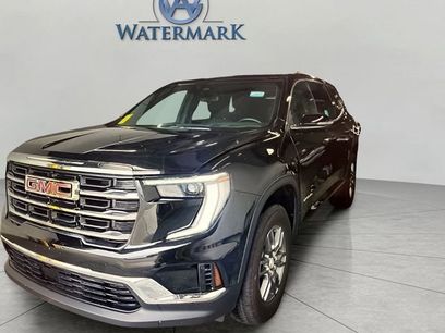 Used 2025 GMC Acadia Elevation