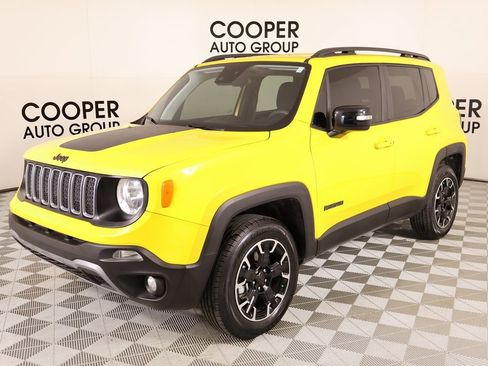 Used 2023 Jeep Renegade Latitude image 11