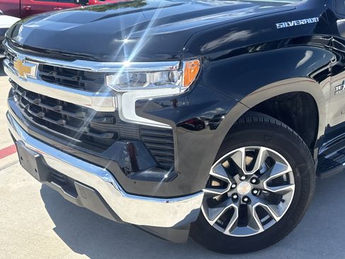 Used 2025 Chevrolet Silverado 1500 LT w/ Texas Edition Plus RWD image 2