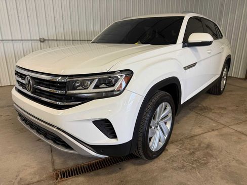Certified 2020 Volkswagen Atlas Cross Sport SE w/ Panoramic Sunroof Package image 6