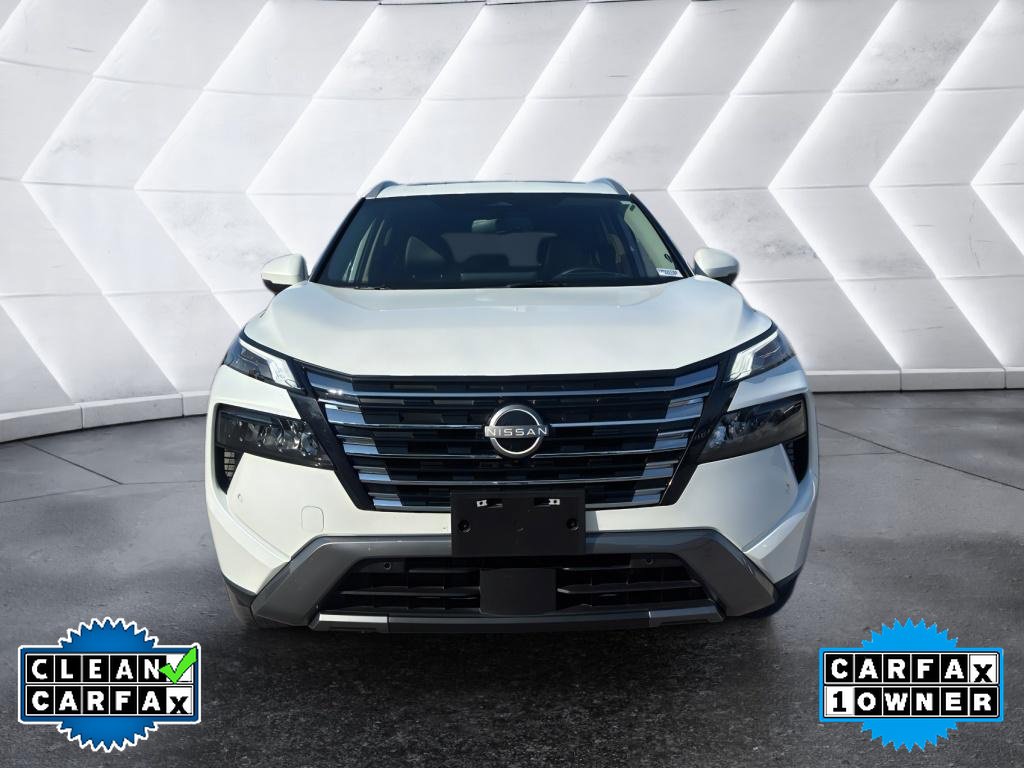 Used 2025 Nissan Rogue SL w/ SL Premium Package FWD image 2