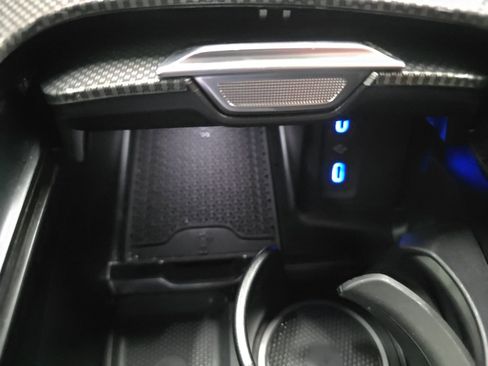 Used 2024 Mercedes-Benz GLC 300 4MATIC image 32