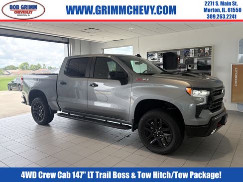 Used 2025 Chevrolet Silverado 1500 LT Trail Boss w/ Convenience Package II AWD/4WD image 1