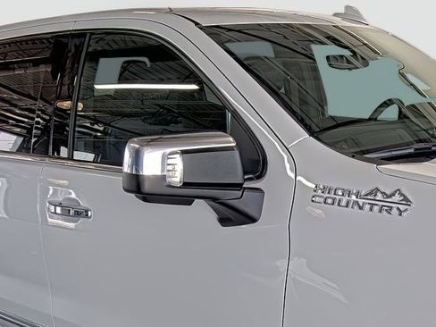 New 2026 Chevrolet Silverado 1500 High Country AWD/4WD image 17