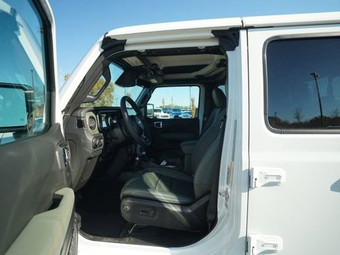 New 2026 Jeep Gladiator Mojave image 11