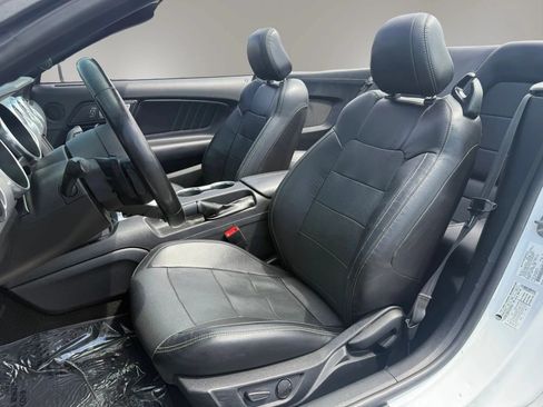 Used 2020 Ford Mustang Premium RWD image 18
