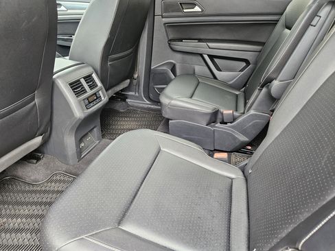 Used 2021 Volkswagen Atlas SE w/ Panoramic Sunroof Package image 30