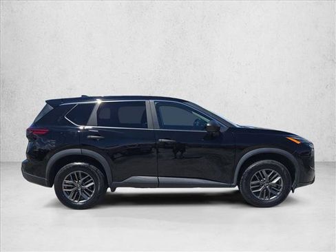 Used 2025 Nissan Rogue S AWD/4WD image 4