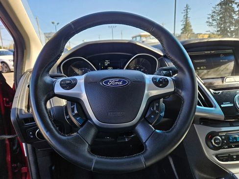Used 2013 Ford Focus Titanium FWD image 20
