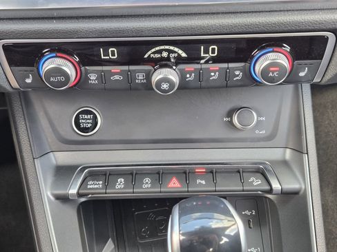 Certified 2025 Audi Q3 2.0T Premium Plus w/ Premium Plus Package image 24