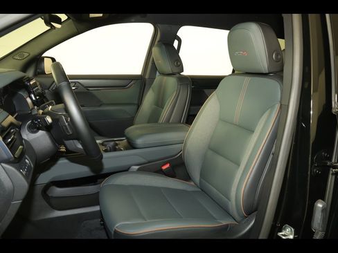 Used 2024 GMC Acadia AT4 w/ Super Cruise Package image 25