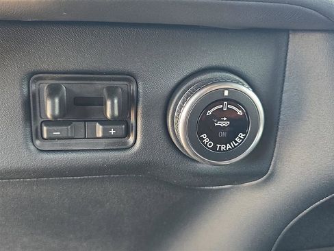 New 2025 Lincoln Navigator Black Label image 27