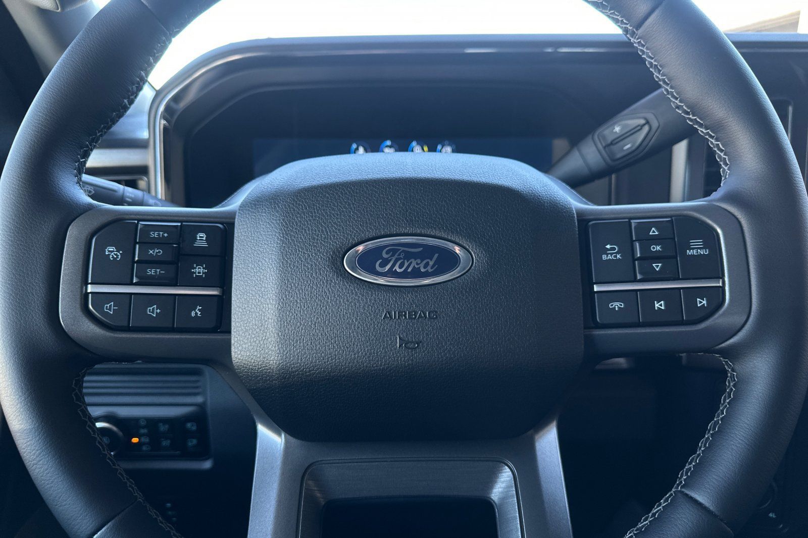 New 2026 Ford F250 Lariat w/ Black Appearance Package AWD/4WD image 23