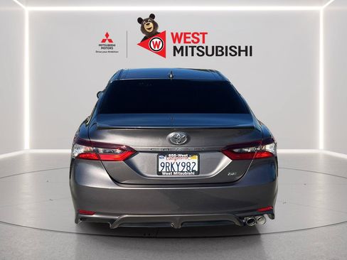 Used 2023 Toyota Camry SE FWD image 5