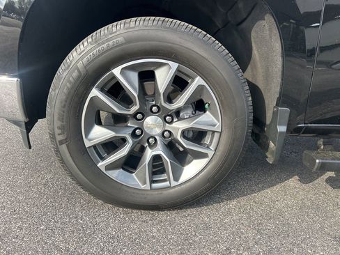 Used 2023 Chevrolet Silverado 1500 LT image 43