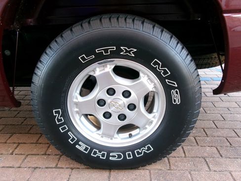 Used 1999 Chevrolet Silverado 1500 LS w/ Firm Ride Suspension Pkg RWD image 33